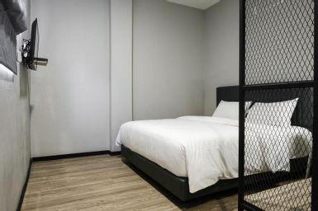 Oyo 568 Rajawali Homestay Palembang Buitenkant foto